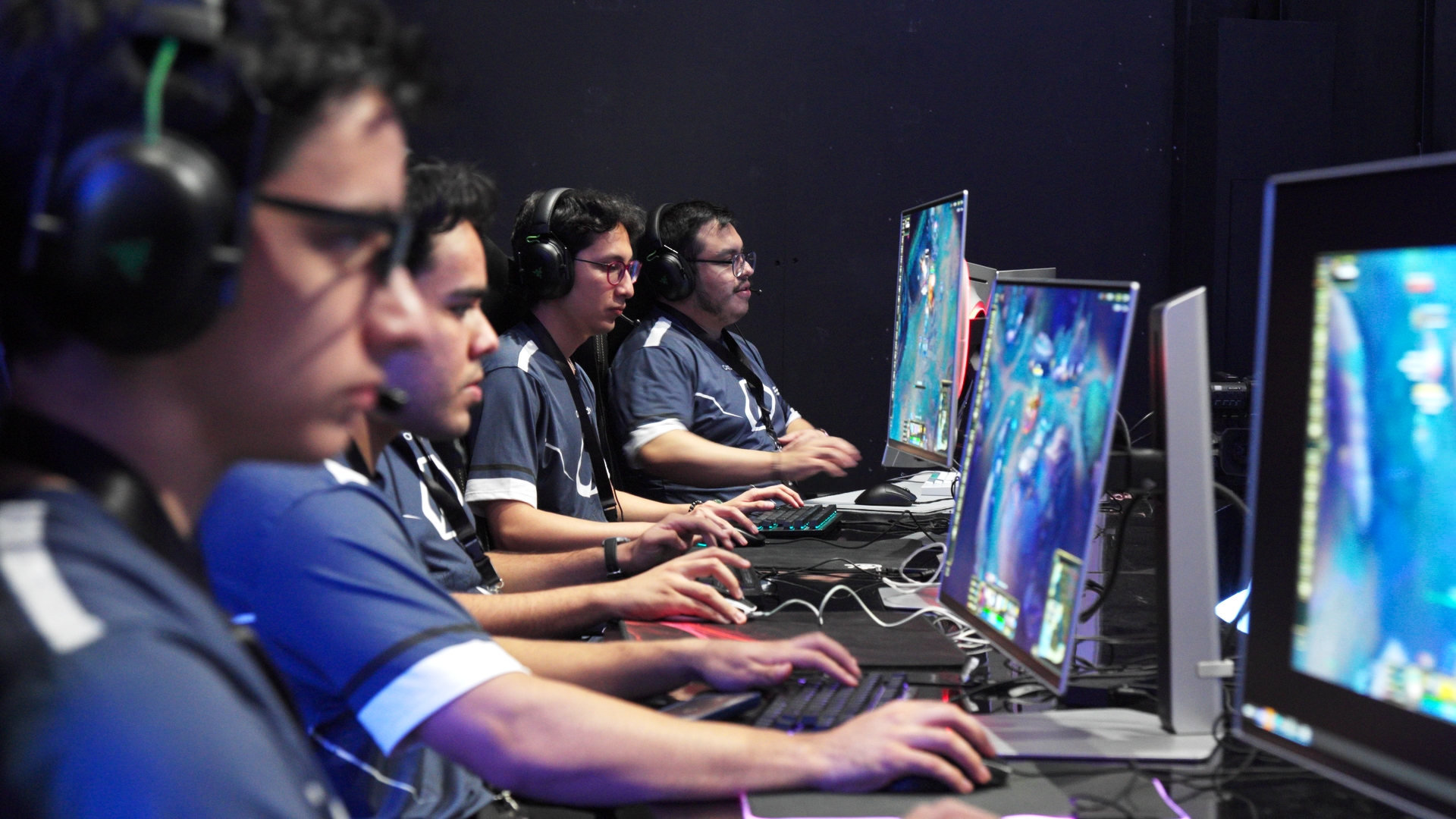 Jugadores de Copa Odyssey compitiendo
